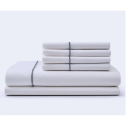 Jogo cama branco com viés
